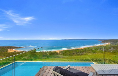 Killcare Heights House | 'Amazing 180 Degree Views' by Accom Holidays