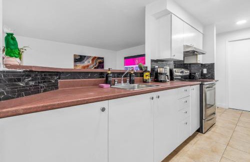 Maisonneuve Apartment | AMAZING 1BDR in HoMa- EMPLACEMENT PARFAIT