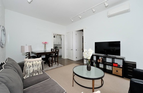 Upper West Side Apartment | Amazing 1BR in Upper West Side!