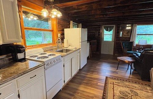 Talkeetna Cabin | Amazing 2-bedroom cabin in downtown Talkeetna