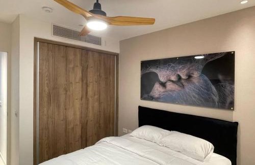 Katamon Apartment | Amazing 2Bdrm penthouse in JLM with balcony and view - פנטהאוז ירושלים