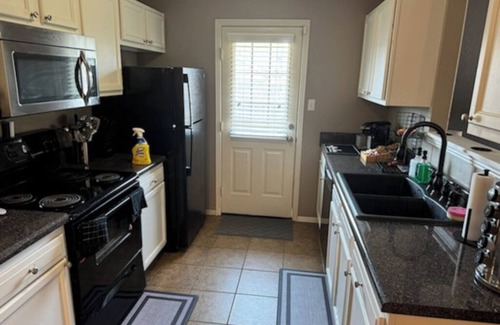Fort Smith House | Amazing 3-bedroom home with 2 full baths. Spacious fenced backyard. WiFi present