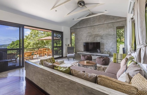 Koh Tao Villa | Amazing 3-Bedroom, Sea View Villa