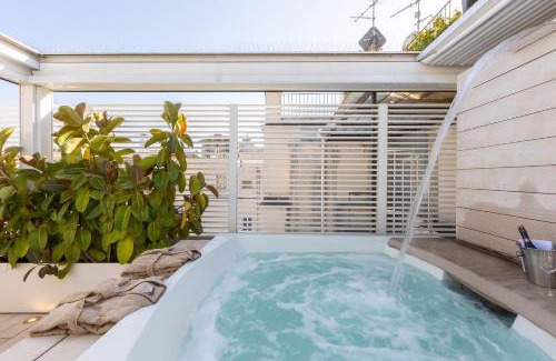 Rome City Centre Apartment | Amazing 3 Levels Penthouse Piazza Venezia