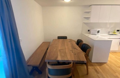 Hirslanden Apartment | Amazing 3BR flat in the city center (Sky9)