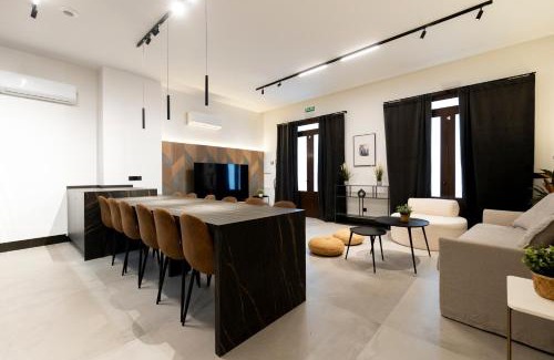 Embajadores Apartment | Amazing 4BD en SUITE by Madrid4You Apartments
