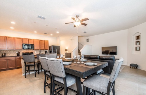 Loughman Villa | Amazing 4BR 3 Bath Resort Townhome with Splash Pool-4686TD