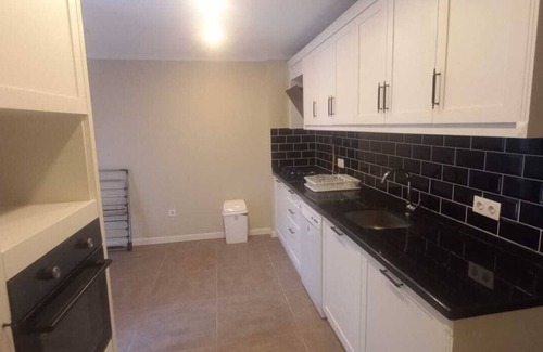Gaziosmanpasa Apartment | Amazing 6-bedroom apartment with AC in Istanbul