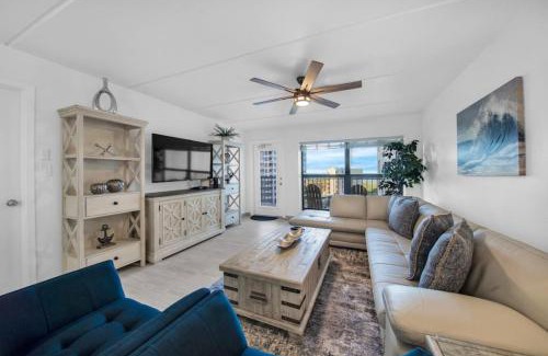 South Padre Island House | Amazing 6th floor beachfront condo wonderful views