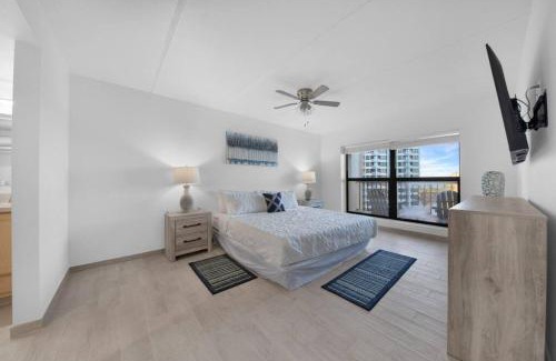 South Padre Island House | Amazing 6th floor beachfront condo wonderful views