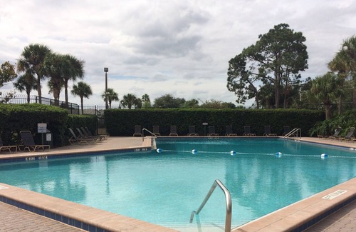 Indian Wells House | Amazing Affordable Cozy Home near Disney and Falcon’s Fire Golf Course