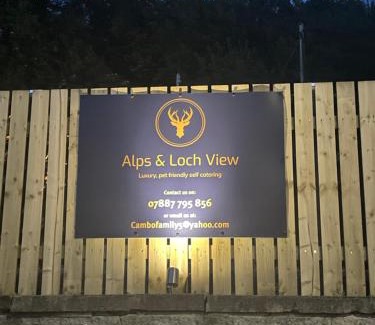 Arrochar House | Amazing Alps and Loch views - HOT TUB and pet friendly