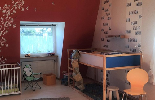 Hambuehren Apartment | Amazing apartment in Hambühren with balcony