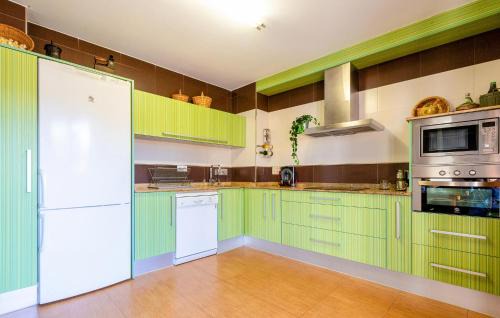 Lorca Apartment | Amazing Apartment In Lorca With Wifi