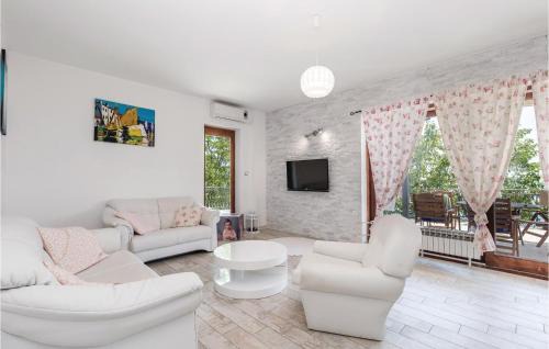 Bregi Apartment | Amazing Apartment In Matulji With Wifi