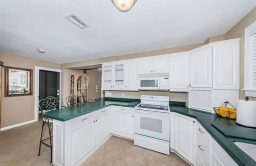 Independence Square House | Amazing Beach Views! Magical Sunsets! 4 separate units for the price of one!