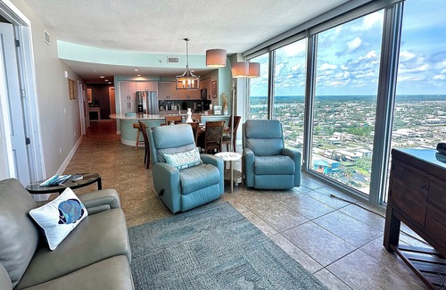 Gulf Shores Condo | AMAZING BEACHFRONT VIEWS FROM 22nd FLOOR - LABOR DAY SPECIAL
