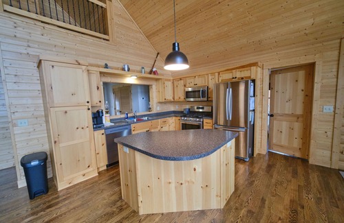 Remer Cabin | Amazing Cabin on Washburn Lake. Family friendly, gorgeous views, and fun for all