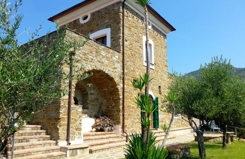 San Mauro Cilento Villa | Amazing Classic Stone House: a green terrace overlooking sea, hill and mountain