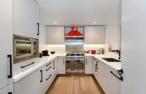 Covent Garden Apartment | Amazing Covent Garden 2 Bedroom High-Speed Wi-Fi