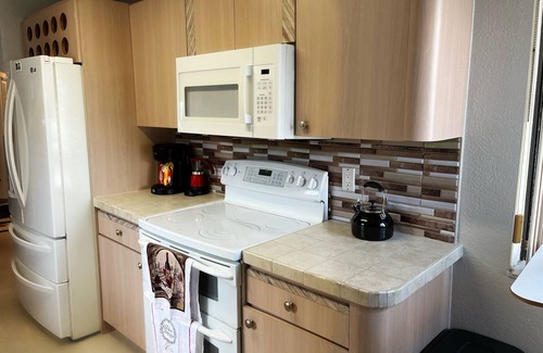 Ludlam House | Amazing & cozy Duplex near Zoo Miami