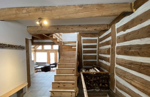 Val Morin Ski Chalet | AMAZING DOMAIN WITH MODERN LOG CABIN ON THE LAKE FRONT
