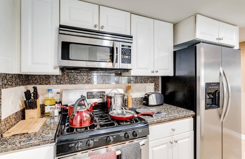 Newport Shores House | Amazing Family Friendly Newport Beach Home - 1 Block To Ocean (C2)