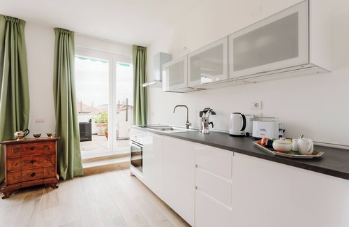 Verona City Centre Apartment | Amazing flat with big terrace and private car park