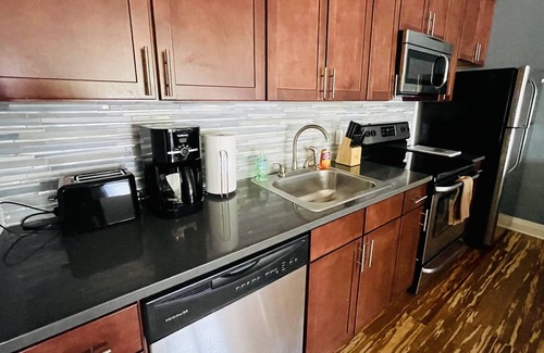 New Brunswick Apartment | Amazing Fully-Furnished 1BR Apartment