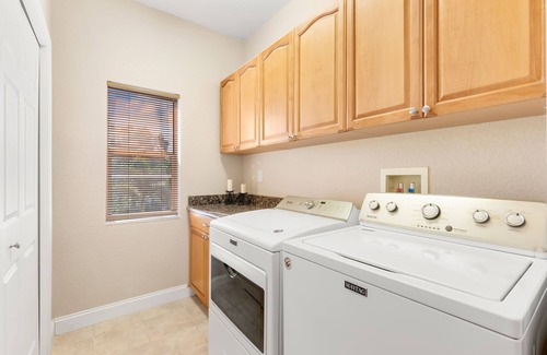 Palm Harbor House | AMAZING GRAND CYPRESS ON LAKE TARPON 5 BED 3 BATH POOL HOME
