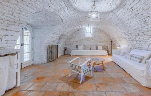 Rouet House | Amazing Home In Le Rouet With Wifi