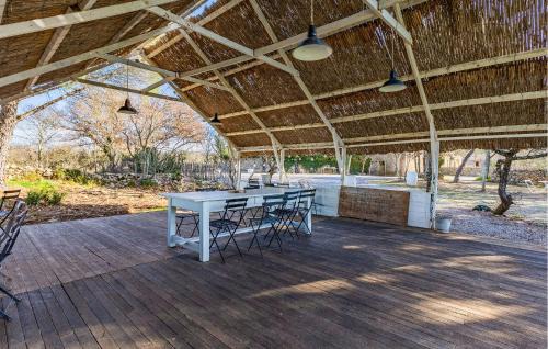 Rouet House | Amazing Home In Le Rouet With Wifi