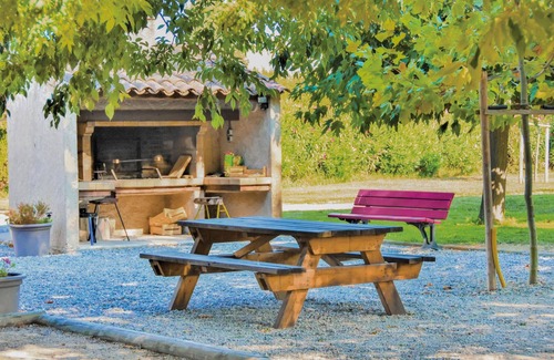 Raphele-les-Arles House | Amazing home in Raphèle-lès-Arles