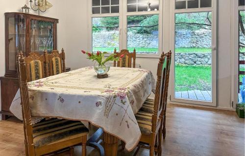 Lidzbark Warminski House | Amazing Home In Lidzbark Warminski With Kitchen