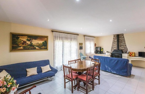 Alforja House | Amazing home in Alforja with 4 Bedrooms, WiFi and Outdoor swimming pool