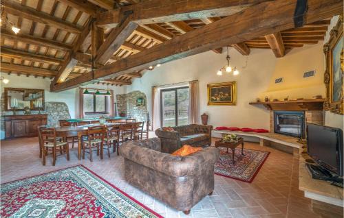 Apecchio House | Amazing Home In Apecchio Pu