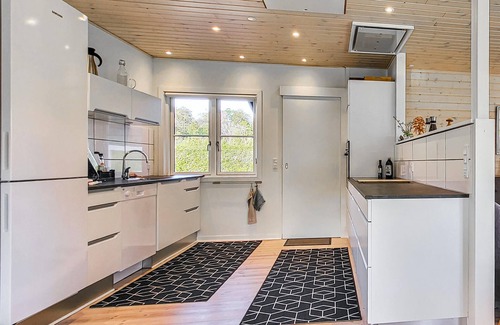 Augustenborg House | Amazing home in Augustenborg with WiFi
