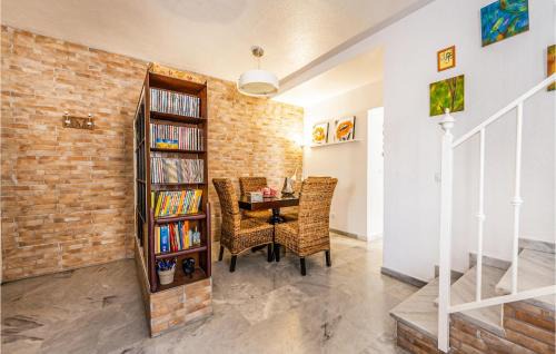Aznalcazar House | Amazing Home In Aznalcázar With Wifi
