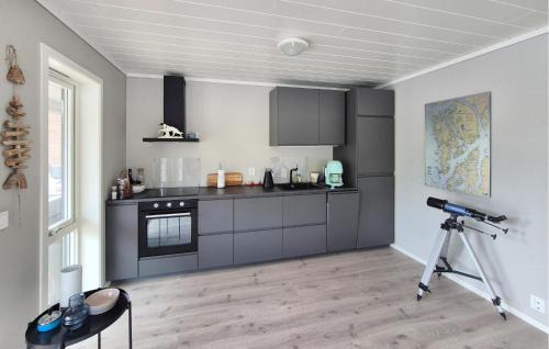 Meling House | Amazing Home In Bremnes With Wifi
