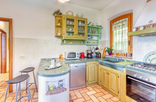 Camaiore House | Amazing home in Camaiore -LU-