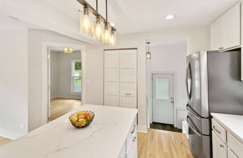 Libertyville House | Amazing home in DT Libertyville - Near Naval Base!