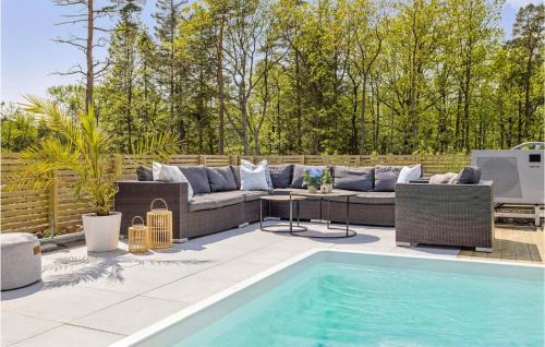 Arendal House | Amazing Home In Færvik With Wifi