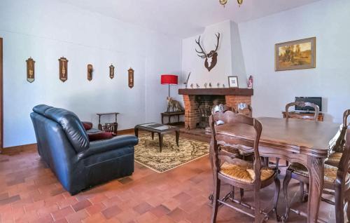 Ligny-le-Ribault House | Amazing Home In Ligny Le Ribault