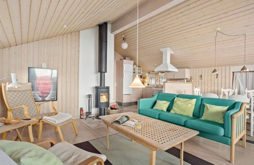Lild Strand House | Amazing home in Frøstrup with sauna
