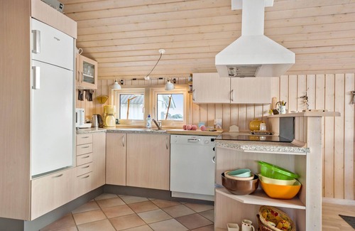 Lild Strand House | Amazing home in Frøstrup with sauna