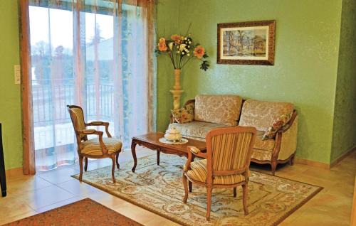 Gindou House | Amazing Home In Gindou