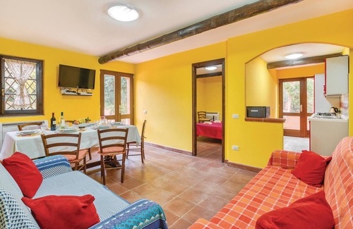 Porto Paglia House | Amazing home in Gonnesa CI with WiFi