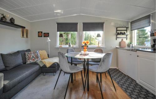 Grums House | Amazing Home In Grums With Wifi