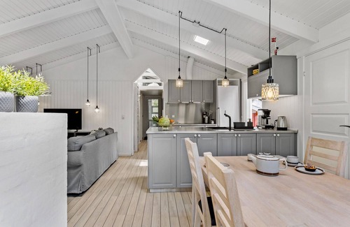 Hou House | Amazing home in Hals with sauna