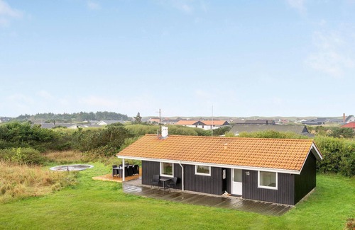 Vrist Strand House | Amazing home in Harboøre with sauna